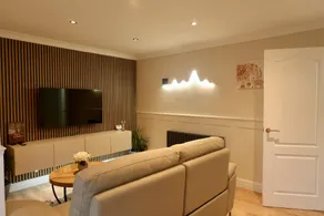 Modern, Spacious Home Near Manchester - Perfect for Families group - Image 2