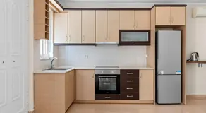 Beautiful Modern Beach Stay - Image 3