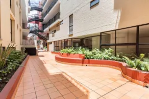 Espectacular Apartamento en la Candelaria Bogotá - Image 5