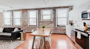 New Downtown Loft Style Apartment Above Restaurant - Image 4