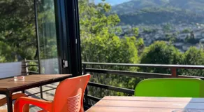 B Vishe Guest House - Image 2