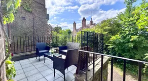 Promo Rate - Crouch End 4-Bedroom Home with Balcony & Parking near Alexandra Palace by Staylio London - Image 4