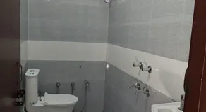 Badri Kedar Hotel And Restaurant - Image 5