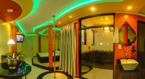 Motel Aquarius (Adults Only) - Image 4