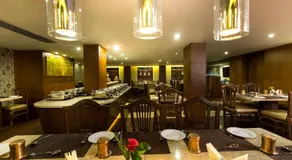 Hotel Grand Residence - Image 3