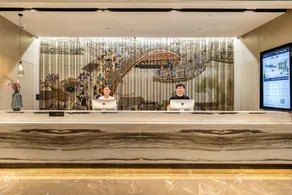 Atour Hotel Kaifeng Millennium City Park - Image 4