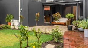 EcoBee Studio in Garden Serenity - Image 4