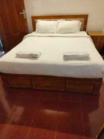 Ossum Bungalow - Image 2