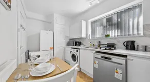 Balham Luxury Apartment 6 Min Walk to Underground and Overground Prime Balham Location - Image 5