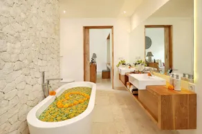 Luxury 1 BR Private Pool and Bathtub #V473 - Image 5