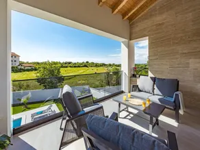 Villa in Pula near Hidrobaza Beach - Image 2