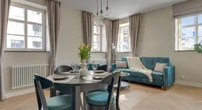 Budynek Dyrekcji by Browar Hevelius Apartments - Image 4