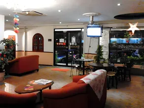 Floral Hotel - Image 4