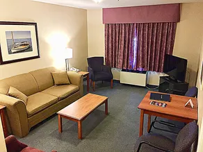 Coastal Inn Dartmouth - Image 4