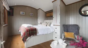 Hooting Owl Retreat - Image 2
