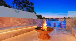 Ocean Escape - Majestic, Luxurious Canal Home - Image 5