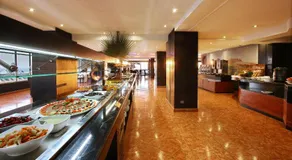 Anezi Tower Hotel & Apartments - Image 5
