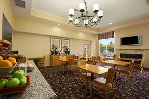 Hawthorn Suites by Wyndham Philadelphia Airport - Image 3
