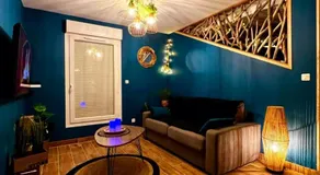 A Fleur de Spa : Maison chaleureuse avec spa privatif et billard. - Image 3