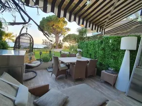 Château de la mer, by Welcome to Cannes - Image 1