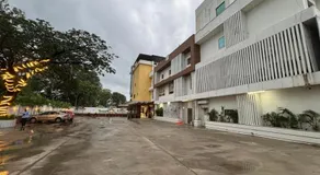 The Skyland Hotel And Restaurant - Image 5