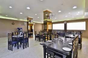OYO 28448 Tree Top Residency - Image 4