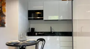 Room 1913 - Image 3