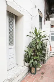 BRIGHT & COZY HOUSE IN OLD QUALTER - Image 3