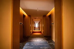 Ramada by Wyndham Diqing - Image 5