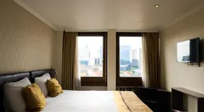 The Helmet Hotel - Image 2