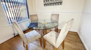 Contractor & Family Friendly 3-Bedroom House in St Helens Newly Refurbished - Image 4