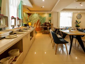 Hanting Hotel Kunming Railway Station - Image 2