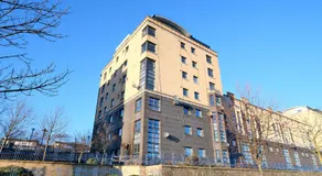 OrangeApartments Riverside Drive,5 Minutes from City Centre - Image 4