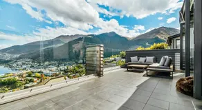 Lake Panorama Villa - Image 3
