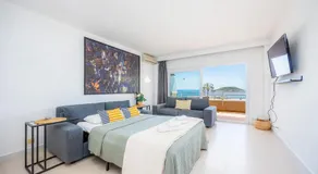 Sol Wave House Magaluf - Image 2
