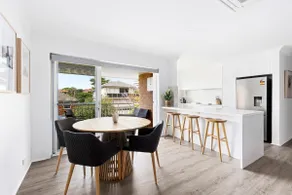 Seascape - Luxury Apartment near Cronulla Beach - Image 5