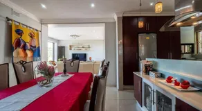 Ekuthuleni Christian Guesthouse with seaview - Image 4