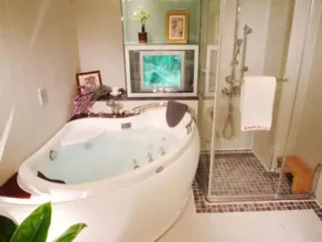 Katherine Plaza Hotel - Image 4