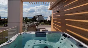 Gold Wave Apartments - Image 2