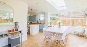 Light Lodge · Precioso chalet de lujo, capacidad para 12 personas y New Forest - Image 2
