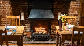 The Red Lion Hotel - Image 5