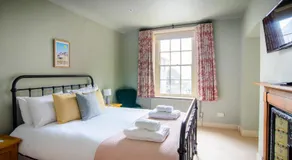 The Cross Keys, Aldeburgh - Image 2