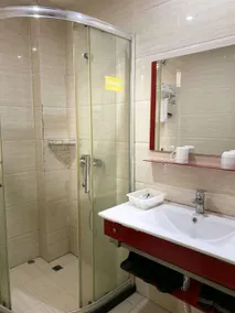 Guli Business Hotel - Image 2