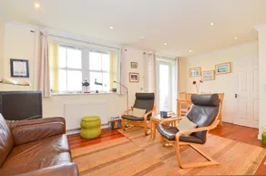 Shanklin Stunning Sea Views - Image 2