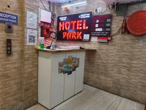 Hotel Metro Park - Image 5
