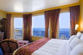 RG Naxos Hotel - Image 2