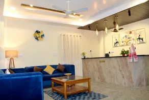 Hotel Crystal Residency - Image 5