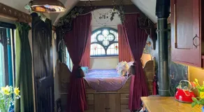 Magical Tabernacle in a Beautiful Setting with Hot Tub - Image 2