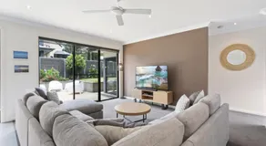 Stirling Escape - Spacious Family Retreat - Image 3