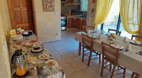 MJ Farmhouse B&B - Image 2
